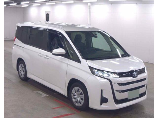 TOYOTA NOAH  2023
