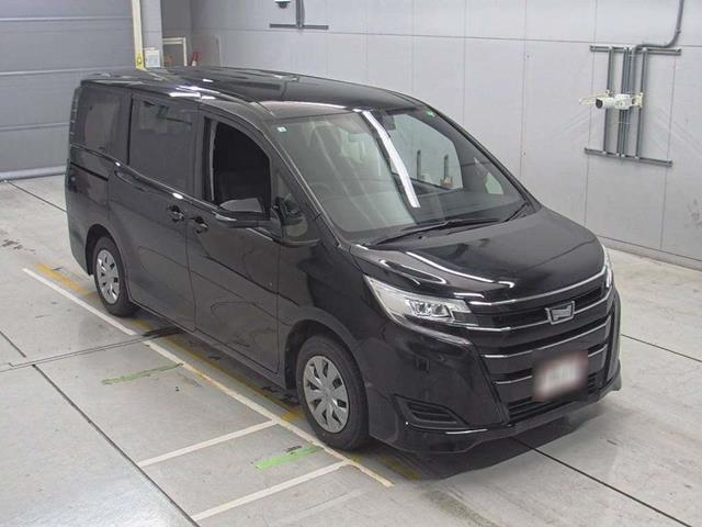 TOYOTA NOAH  2021