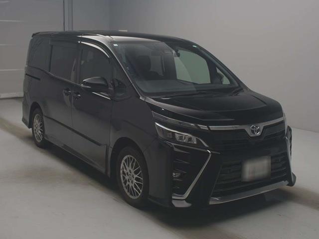 TOYOTA VOXY  2020