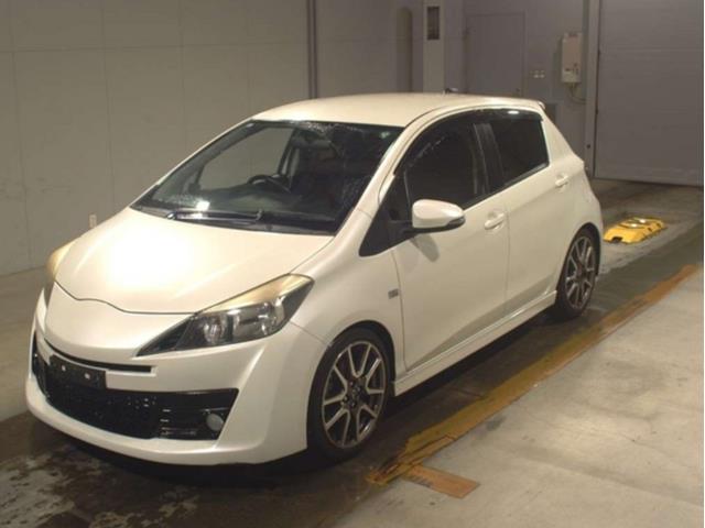 TOYOTA VITZ  2012